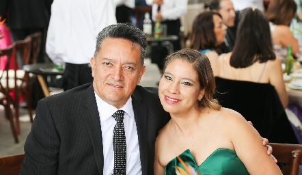 Axel Figueroa y Mónica Rosales.
