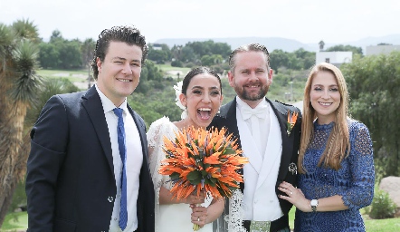  Gastón Lozano, Lorena Lozano, Thomas Dodds y Ale Álvarez.