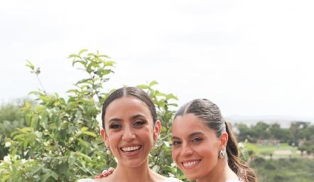  Lorena Lozano y Gabriela Espinoza.