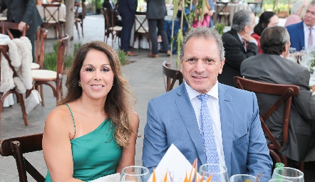  Mónica Monroy y Ricardo Abud.