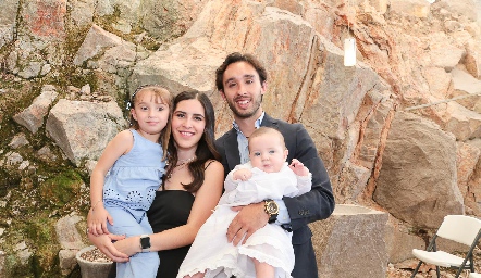  Vane Correa, José Ascanio, María Inés y José Julián González.