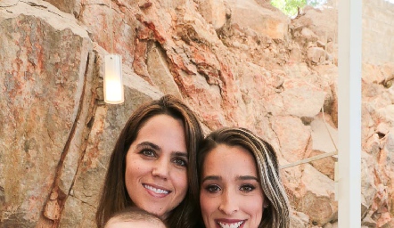  Jimena Colunga, María José Ascanio y José Julián González.