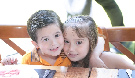  Juan Pablo Aranda y María Inés González.