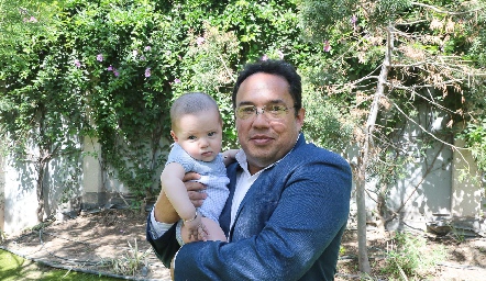  Antonio Ascanio con  su nieto José Julián González.