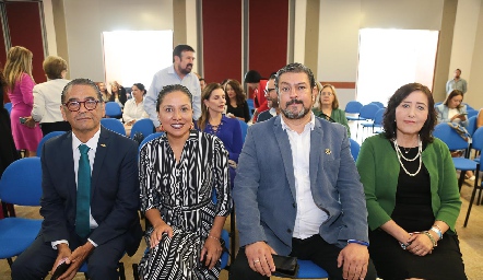  Juan Manuel Pérez, Claudia Peralta, Francisco Naif y Araceli Martínez.