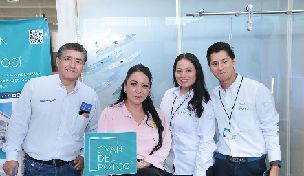  Juan José Almansa, Ivette Larrea, Maribel Rocha y Gerardo Vanegas.