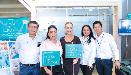  Juan José Almansa, Ivette Larrea, Ivette Bonifaz, Maribel Rocha y Gerardo Vanegas.