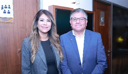  Maira Alejandro y Silvestre Mendoza.