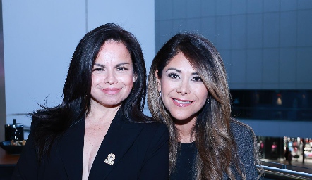  Mónica Rivera y Maira Alejandro.