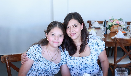  María José Mercedes Merino y Mercedes Merino.