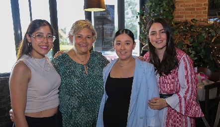  Sofía Arriaga, Aurora García, Aurora Martínez y Miriam González.