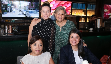  Marcela López, Gaby Luna, Aurora García y Claudia López.