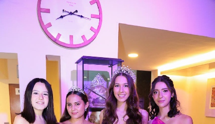  Ale Barrera, María Cosío, Montse Haro y Marijó Cantú.