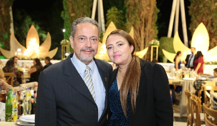  Juan Alberto Martínez y Ruth Martínez.