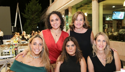  Gisell Morales, Mayela González, Judith Herrera, Julieta Ortuño y Mónica Rodríguez.