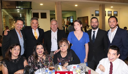  Familia Salinas.