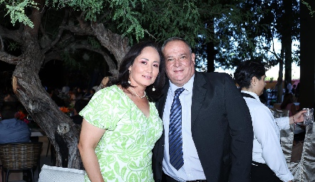  María Elena Aguilar y Javier Flores.
