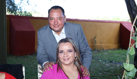 Fabiola Hernández y Jesús Toscano .