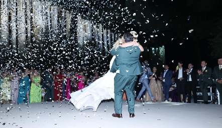  Vals de Karla y Alejandro.