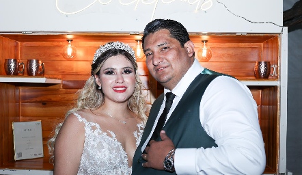 Karla y Alejandro.