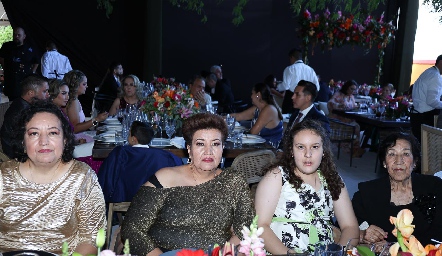  Tere Muñoz, Mariana Guadalupe, Paulina .