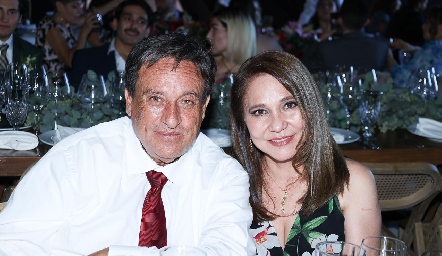  Aidé Valenzuela y Eulalio Pérez.