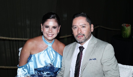  Elena Orozco y Daniel Escobedo.