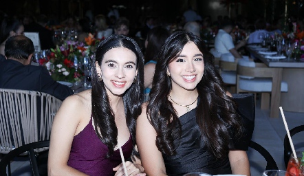  Andrea Juárez y Miriam Ibarra.