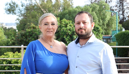  Elizabeth Morales y Fernando González.
