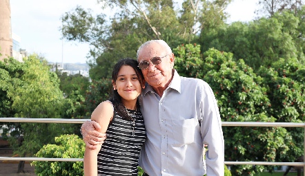  Familia Morales.