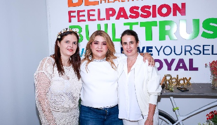  Ceci Ponce, Carmenchu y Ana Paula Gutiérrez.