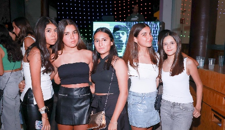  Regina Hernández, Romina Garduño, Jimena Montante, Pau Garduño y Fernanda Ramos.