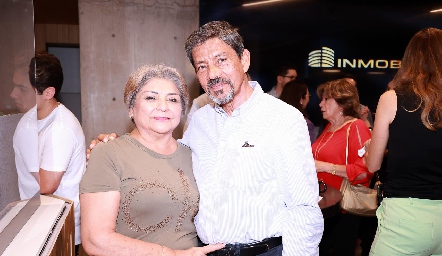  Julia Esquivel y Manuel Beltrán.