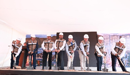  Jorge Burgos, Moisés González, Francisco Eduardo Naif, Juan Antonio Leal, Eduardo Muñoz, Mauricio López, Jesús Bernardo Retana y Noel López.