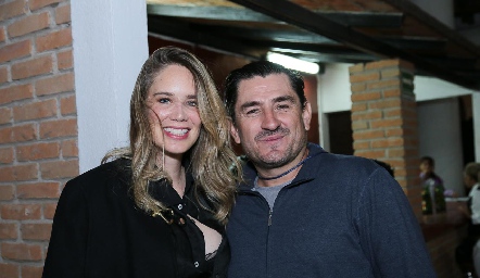  Aida Enríquez y Roberto Ponce.