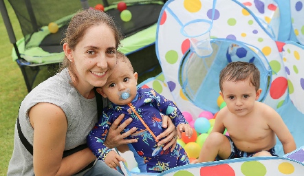  Isabel Romo, Rodrigo y José Pablo.