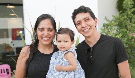  Andrea Ascanio, Sofía y Jorge López.