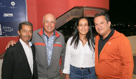  Fausto Navarro, Juan Manuel Córdova, Vero Vallejo y Humberto Moreno.