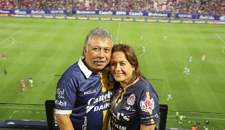  Adolfo y Araceli.