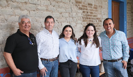  Alfredo Rueda, Joaquín Valle, Ale Martínez, Mariana Valle y César González.