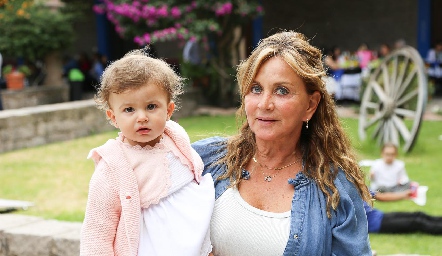  Lorenza Abud y Lorena Robles.