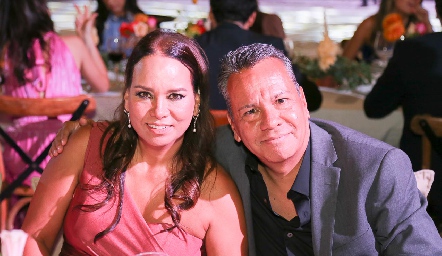  Kelly y Rodolfo Montelongo.