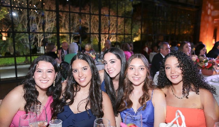  Ale Sánchez, Luciana Pillado, Andrea Hernández, Andrea Garfias y Alejandra Martínez.