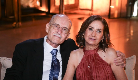  Fernando Martínez y María Eugenia Escobedo.