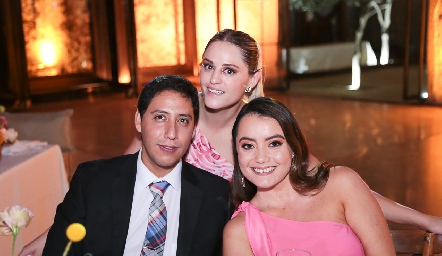  Rafael Rivera, María José Torres y Carolina de la Torre.