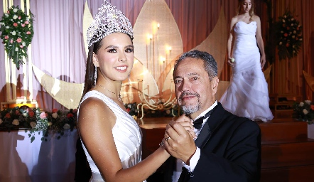  Juan Alberto Martínez y Montse Armendáriz.