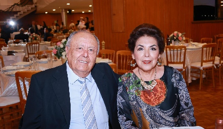  Guillermo Martínez y Rosa María Compean.