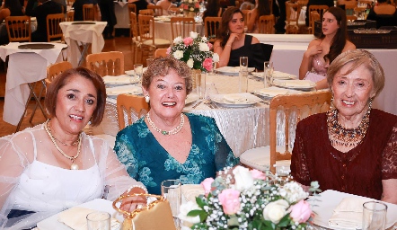  Marilu Lira, Yolanda del Valle y María Luisa Alvarado.