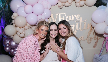  Marisol Eichelmann, Alynn Ruiz y Paulina Leiva.