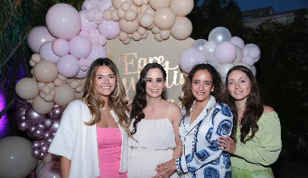  Paulina Leiva, Alynn Ruiz, Isabela Torres y Nayelli Maya.